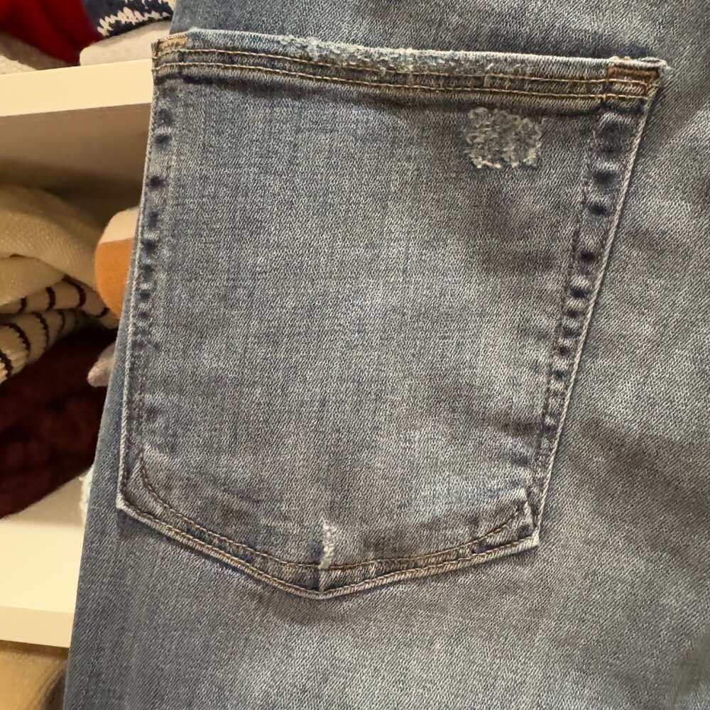 Good American Good Waist Cropped Jeans - Picture 6 of 16